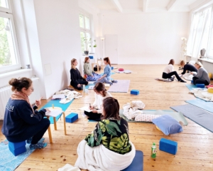 Tantra Yoga class situation